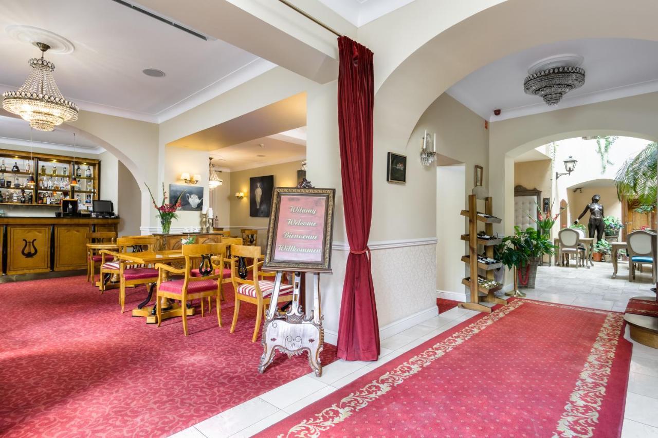 Apartamenty Plac Kolegiacki Poznan Exterior photo